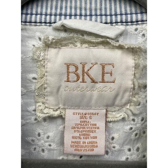 Buckle BKE Outerwear Jacket Womens Small Jean Lace Stripes Denim Stretch Eyelet‎ - Picture 4 of 6